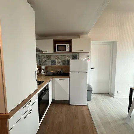 Quartier Des Minimes Avec Piscine, Parking, En Bordure Du Port A Apartment La Rochelle (Charente-Maritime)
